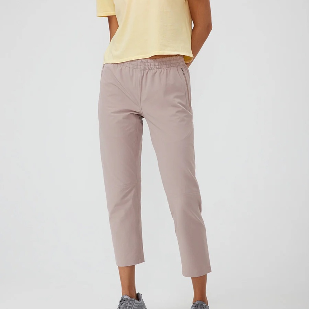 Outdoor Voices Rectrek in Mocha